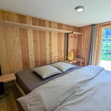 Renove Calme Avec Terrasse Et Cheminee A - Fr-1-589-783 度假居